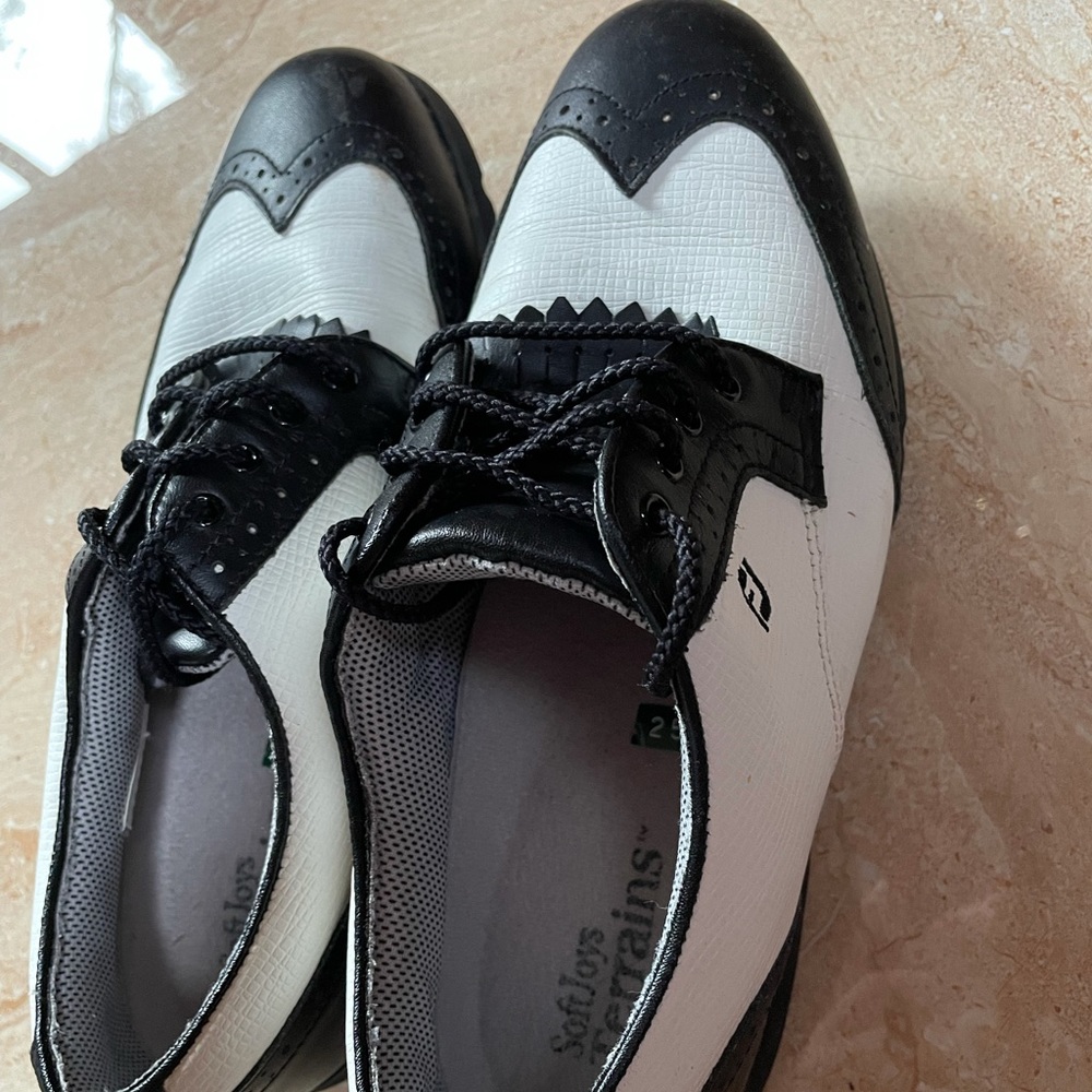 FootJoy Women’s Golf Shoes : Size 7